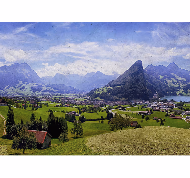Tenda a rullo soggiorno case su un campo verde con montagne - TenStickers