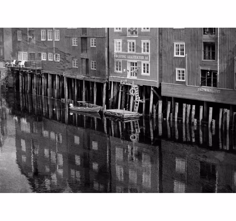 Fotomurale città riflesso storico sul lungomare - TenStickers