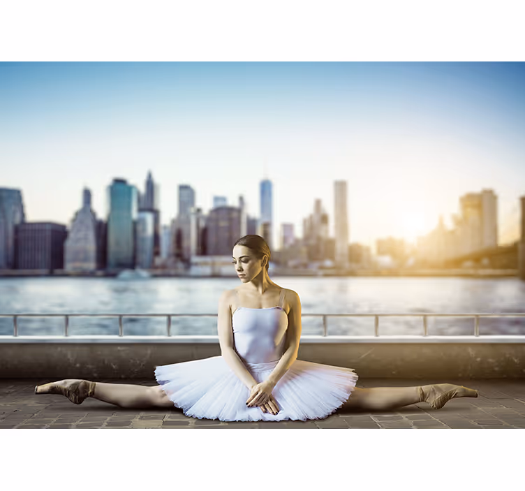 Fotomurali persone ballerina danza città - TenStickers