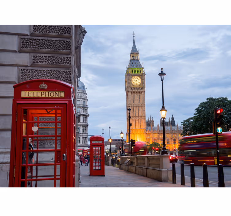 Fotomurale Londra Cabina telefonica della città - TenStickers