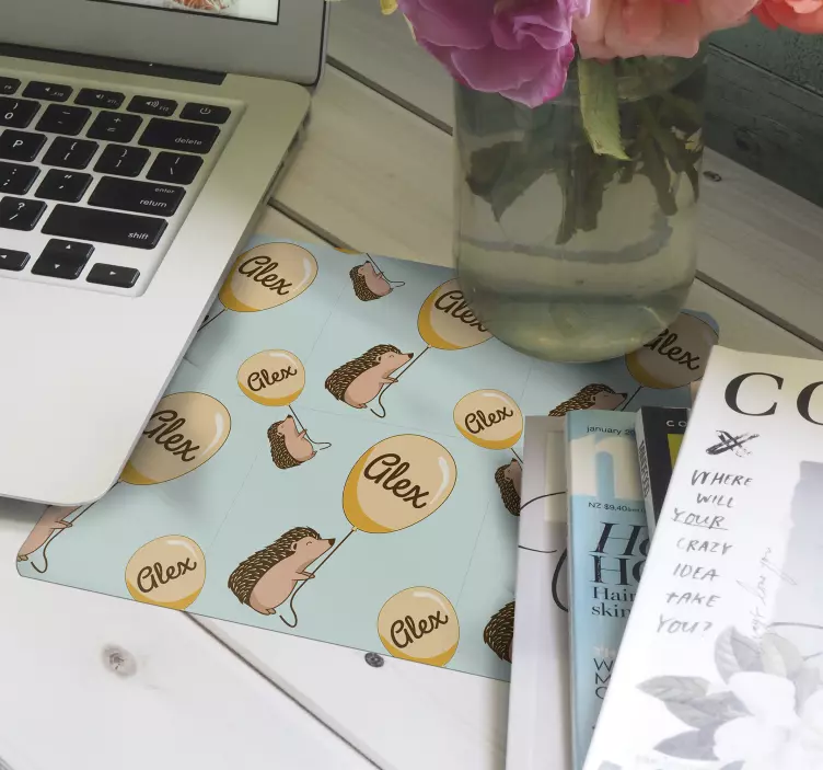 Istrice con ballon e tappetino per mouse - TenStickers