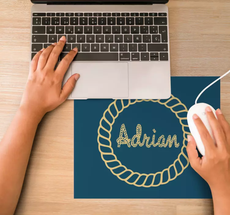 Tappetino mouse personalizzabile con testo a corda - TenStickers