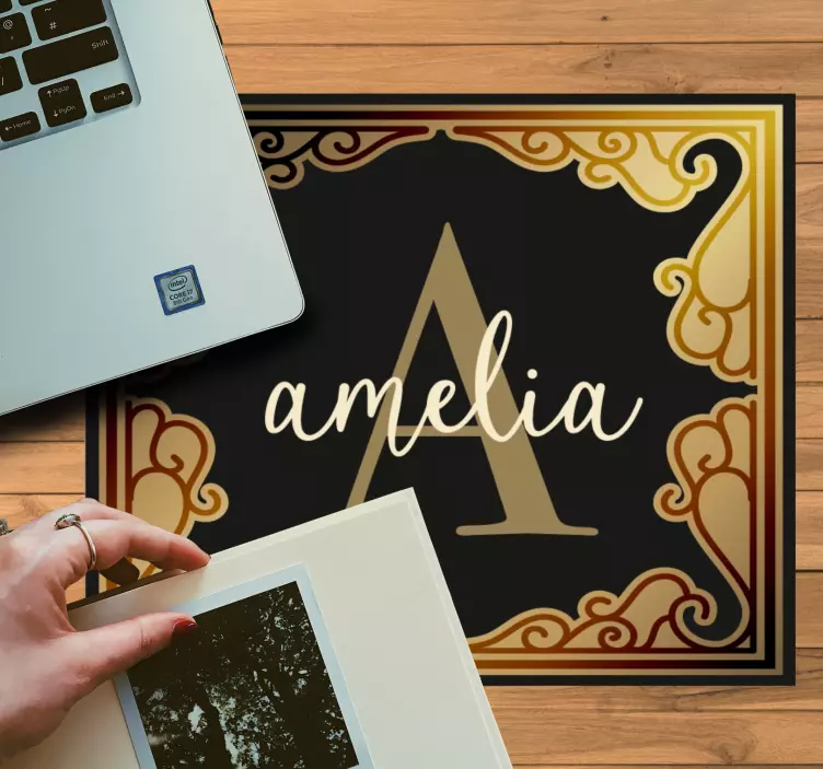 Tappetino mouse personalizzabile design monogramma elegante - TenStickers