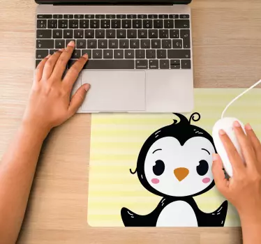 Tappetino mouse anime personaggio pinguino allegro - TenStickers