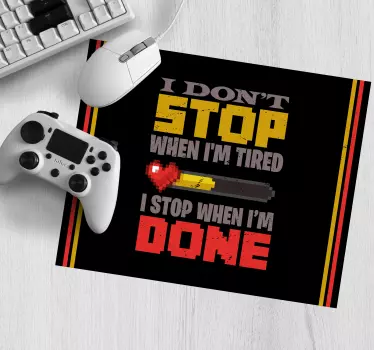 Tappetino mouse con frase citazione motivazionale focus - TenStickers