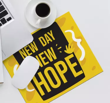 Tappetino mouse con frase Nuovo giorno - TenStickers