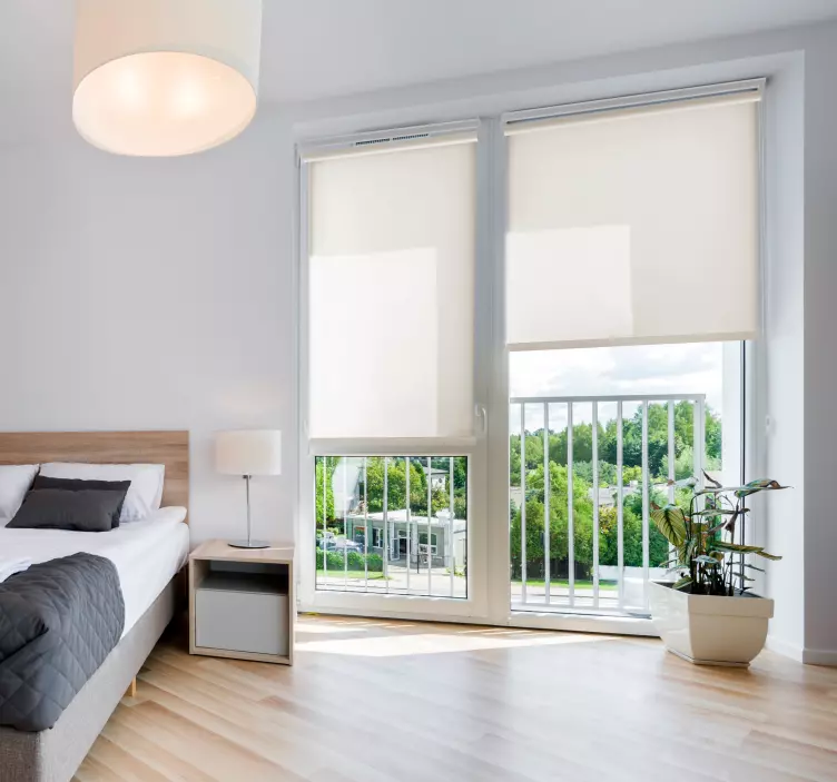 Tenda a rullo colore bianco crema traslucida - TenStickers