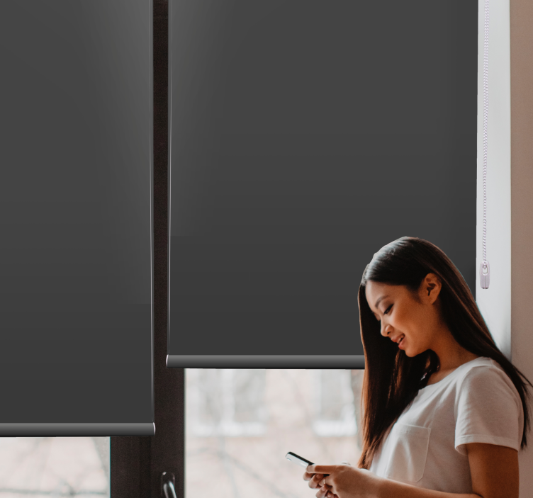 Tenda a rullo elegante Tinta unita grigio antracite - TenStickers