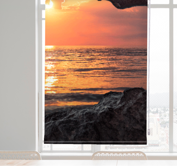 Tenda a rullo soggiorno con tramonto e mare - TenStickers