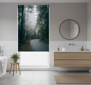 Tenda a rullo alberi strada dei pini nebulosa - TenStickers