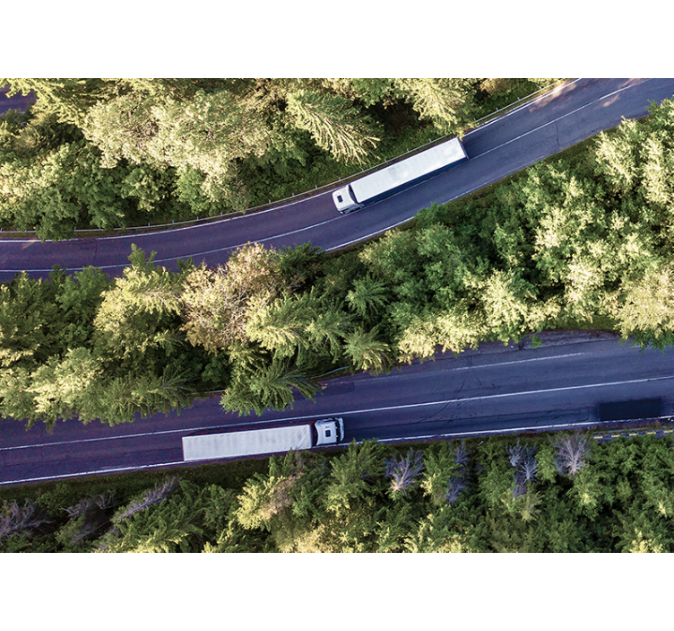 Fotomurale veicoli camion in autostrada - TenStickers