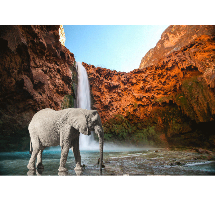 Fotomurale animali elefante maestoso e cascata - TenStickers