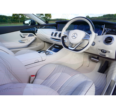 Fotomurale veicoli interni di auto di lusso - TenStickers