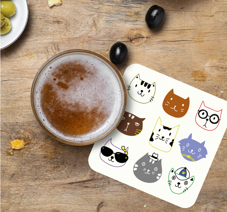 Sottobicchiere con simpatici gatti colorati - TenStickers