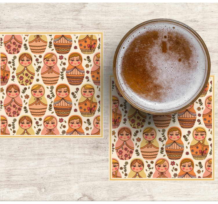 Sottobicchieri frikis con motivo di matrioske colorate - TenStickers