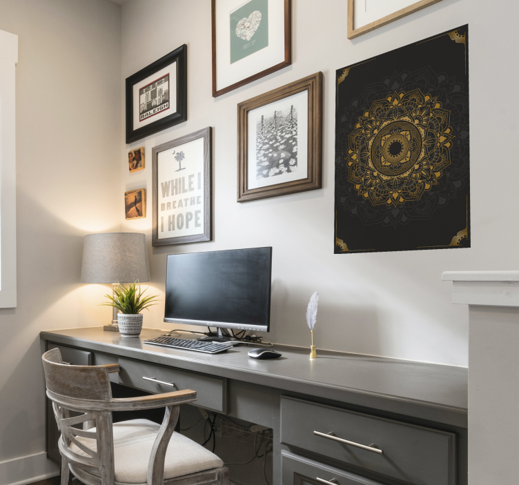 Poster con mandala nero e dorato - TenStickers