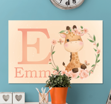 Quadro per cameretta giraffa con iniziale floreale - TenStickers