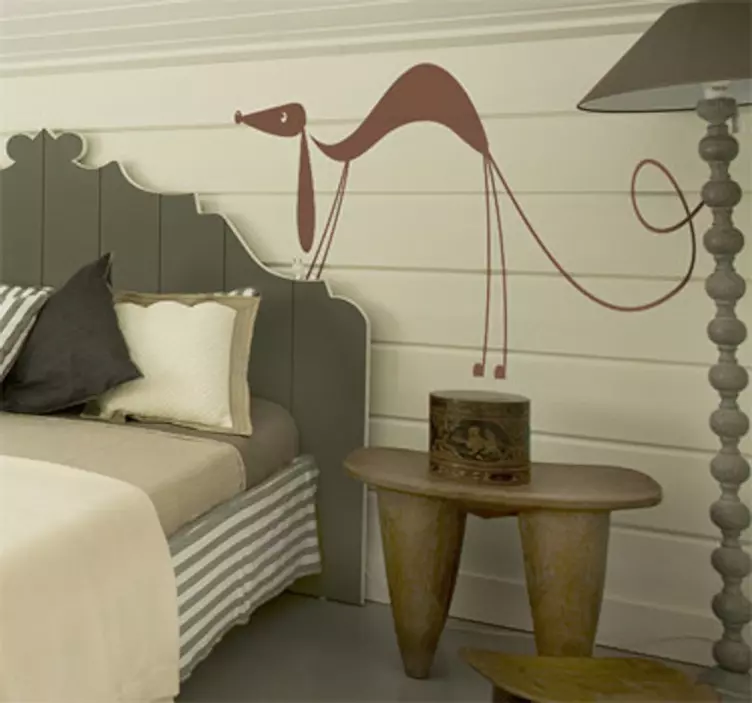 Sticker decorativo cane stiracchiandosi - TenStickers