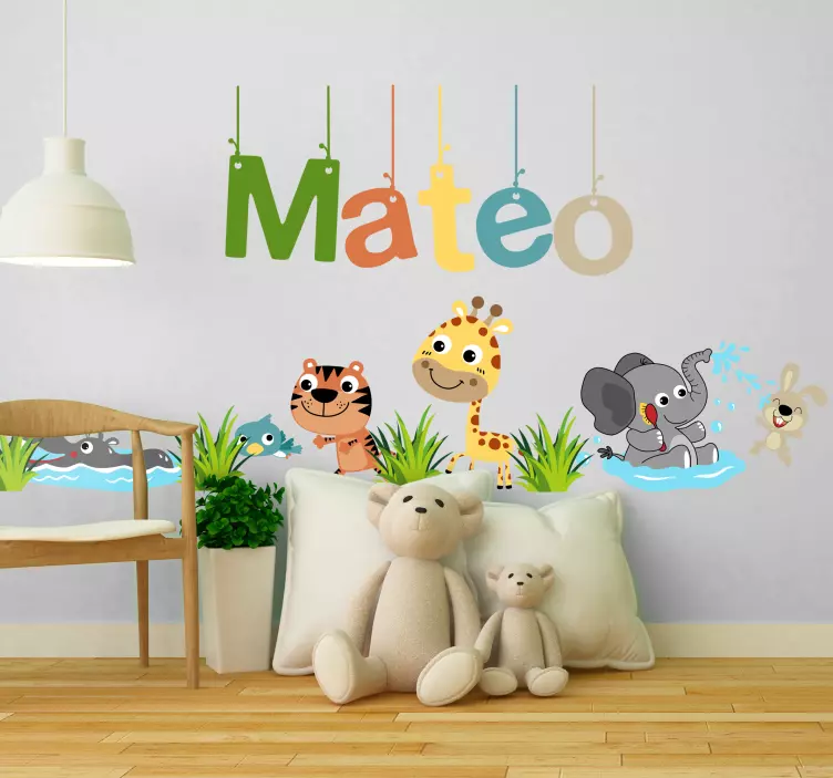 Adesivo murale bambini animali giungla con nome - TenStickers