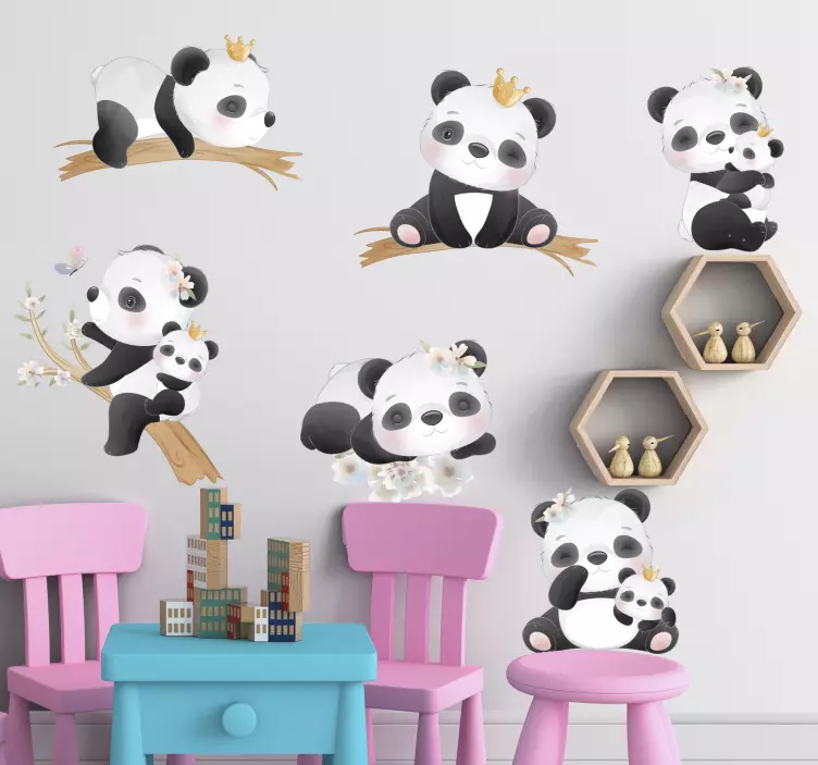 Adesivo famiglia di panda carina - TenStickers