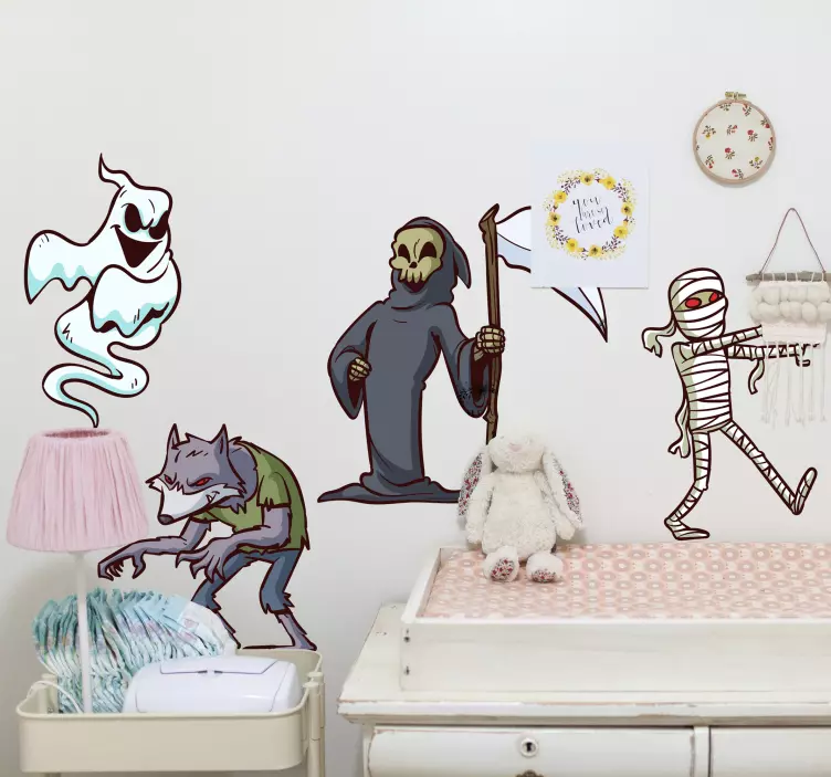 Adesivo Halloween collezione di personaggi spettrali - TenStickers