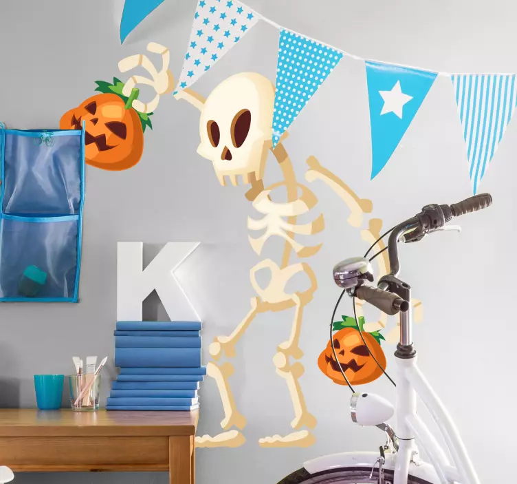 Adesivo Halloween scheletro con zucche - TenStickers