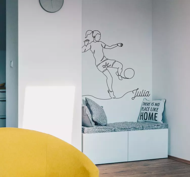 Adesivo murale con calciatrice - TenStickers