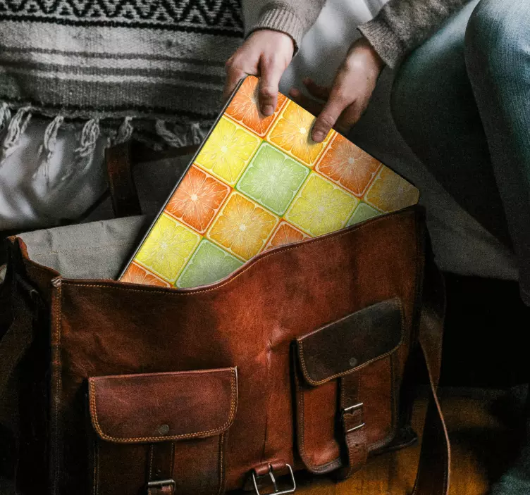 Adesivo per laptop piastrelle con motivo agrumi - TenStickers