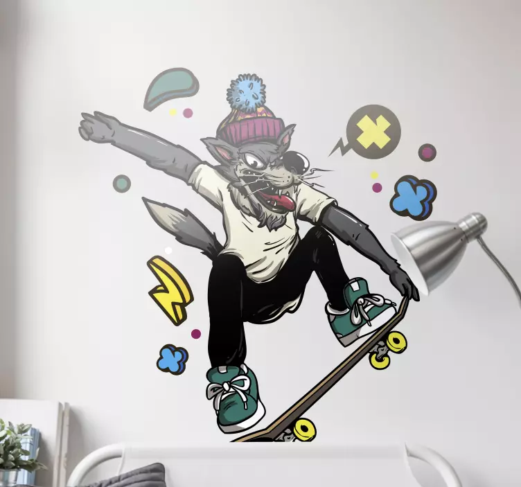 Adesivo personaggio lupo che fa skateboard - TenStickers