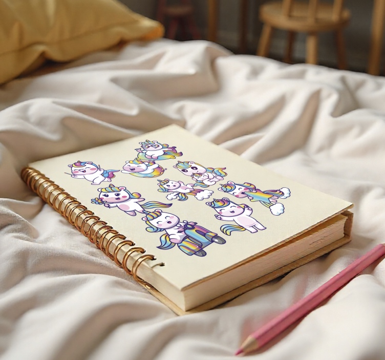 Adesivo murale bambini set di design unicorno - TenStickers