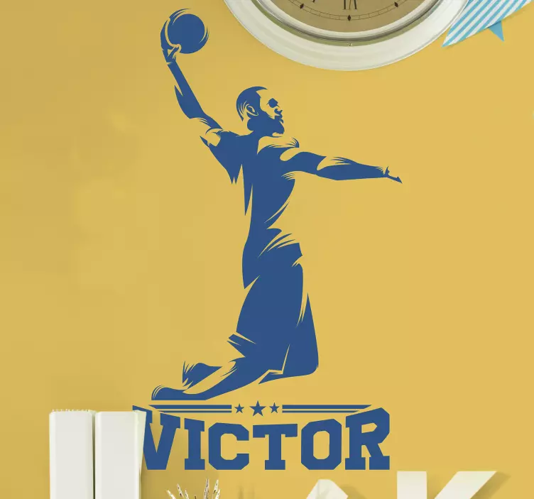 Giocatore di basket compagno con adesivo murale nome - TenStickers