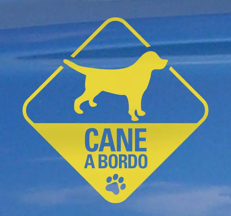 Adesivo per auto cane a bordo stilizzato - TenStickers