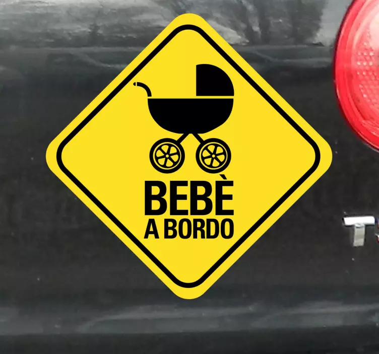Sticker decorativo carrozzina bebè a bordo giallo - TenStickers