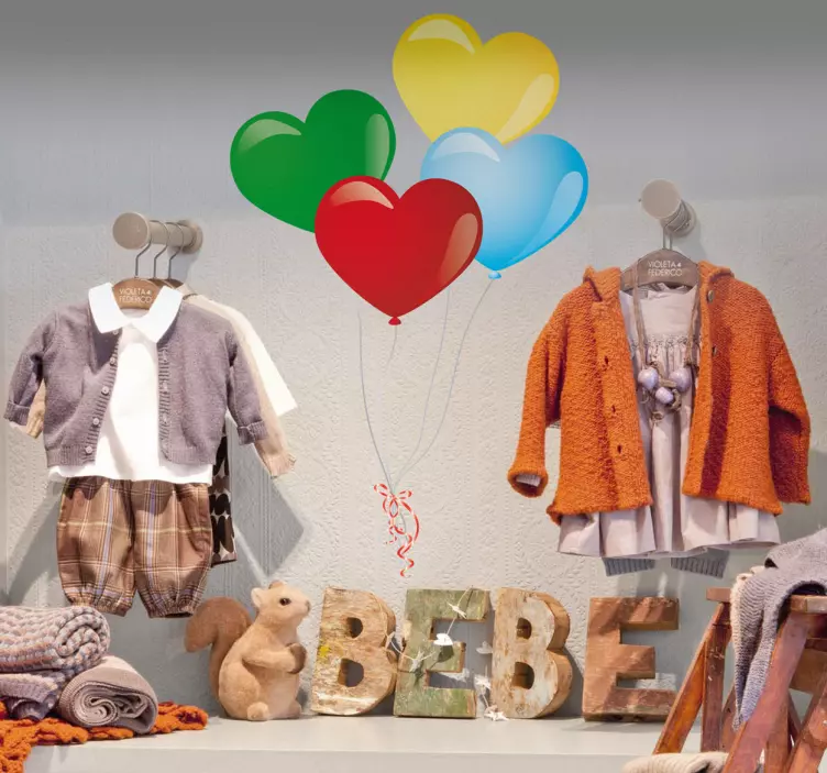 Sticker decorativo palloncini cuore - TenStickers