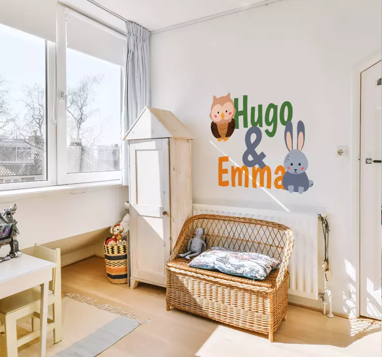 Sticker murale con nomi personalizzabili - TenStickers