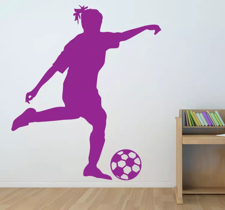 Adesivo murale donna che gioca a calcio - TenStickers
