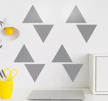 Adesivo geometrico disposizione geometrica dei triangoli - TenStickers