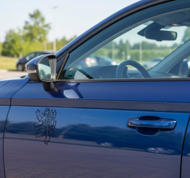 Adesivo per auto leone coronato a due code - TenStickers
