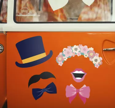 Adesivo personalizzato matrimonio auto degli sposi - TenStickers