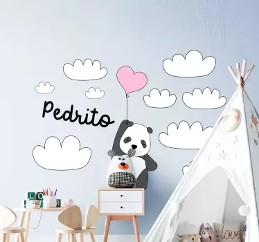 Sticker cameretta neonato Panda volante con nuvole e nome - TenStickers