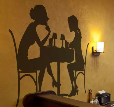 Sticker decorativo cena tra amiche - TenStickers