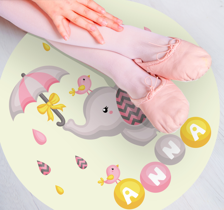 Tappeto vinile con nome simpatico disegno di elefante - TenStickers