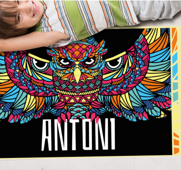 Tappeto vinile con nome personalizzazione del gufo colorato - TenStickers