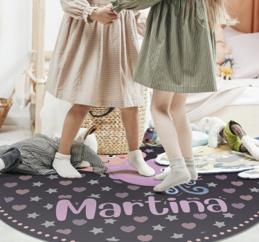 Tappeto vinile per bambini nuvole viola con nome - TenStickers