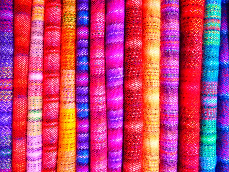 Tappeto vinile motivi strisce di mosaico colorato - TenStickers